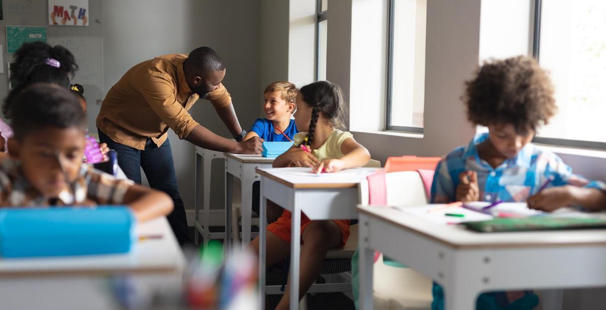 Desenvolvimento de habilidades na era digital: tecnologia como ferramenta educacional para crianças