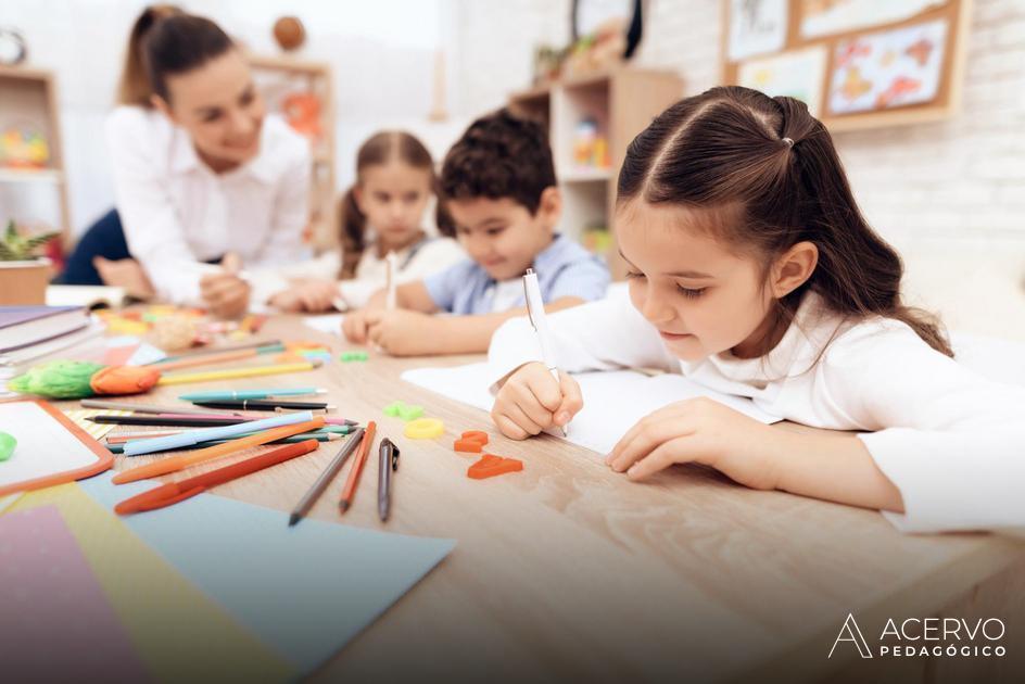 Atividades práticas com desenhos educativos