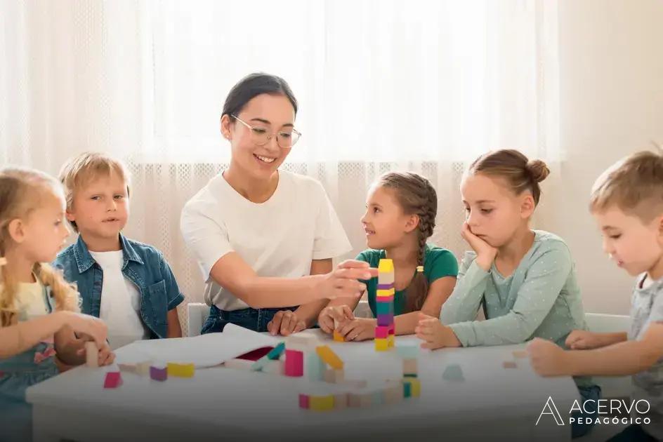 Atividades leilao de jardim educação infantil para estimular o aprendizado e a criatividade