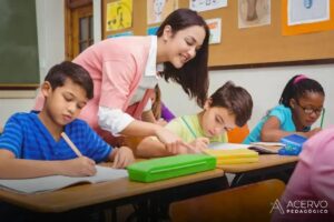 Quanto ganha uma professora de educação infantil: veja históricos e variações